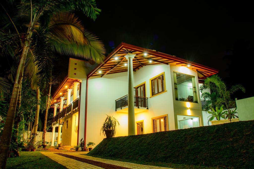 Villa White Hikkaduwa Ngoại thất bức ảnh