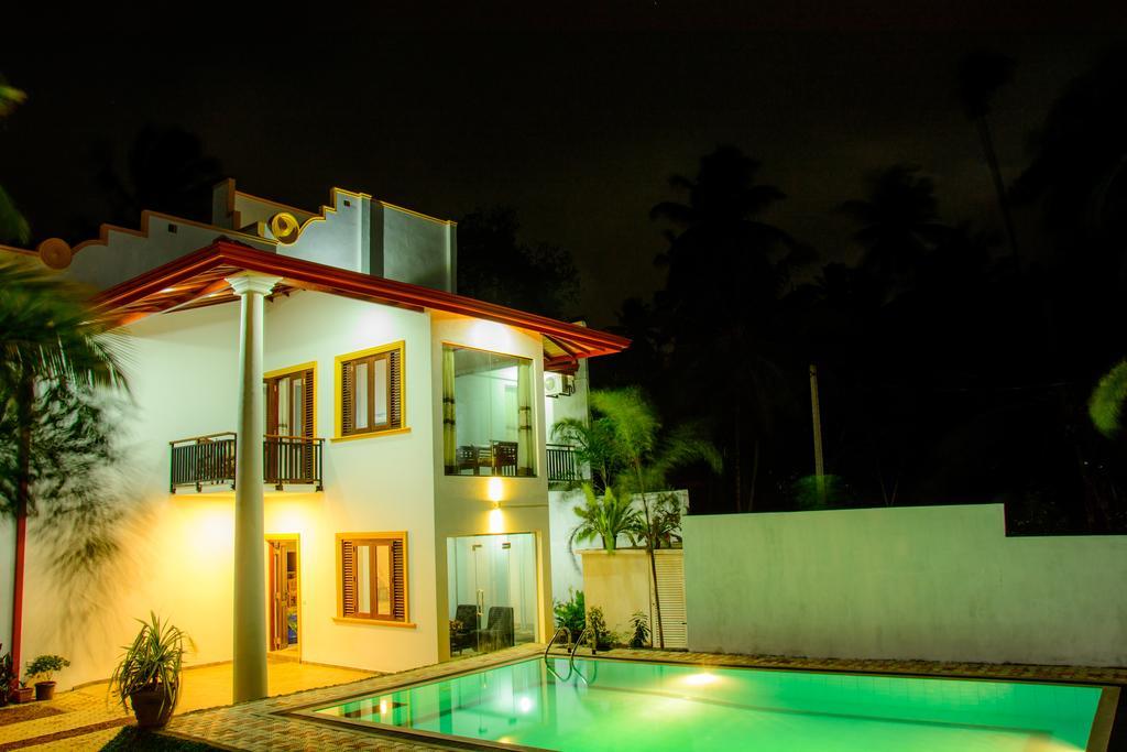 Villa White Hikkaduwa Ngoại thất bức ảnh