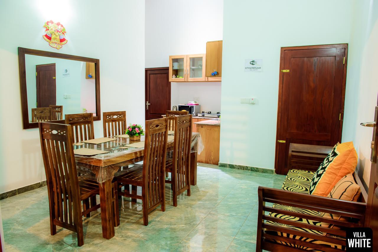 Villa White Hikkaduwa Ngoại thất bức ảnh