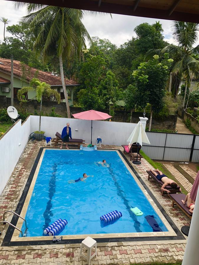 Villa White Hikkaduwa Ngoại thất bức ảnh